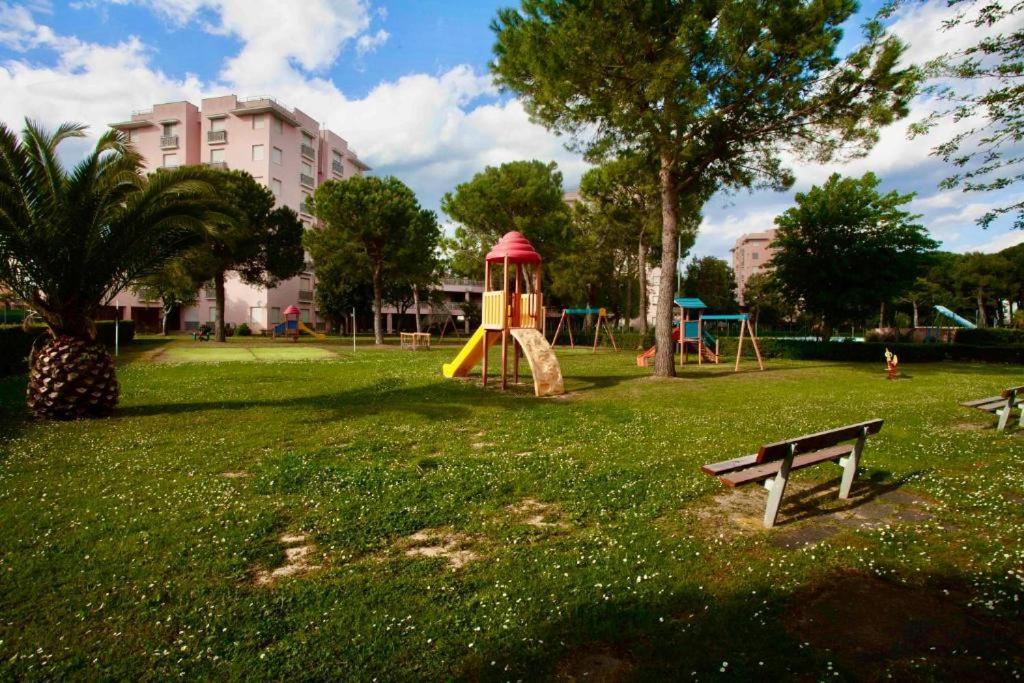 M257 - Marcelli, Bilocale In Residence Con Piscina Dış mekan fotoğraf